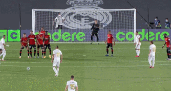 TA：利物浦中场莫顿即将加盟里昂，转会费含浮动约1500万镑