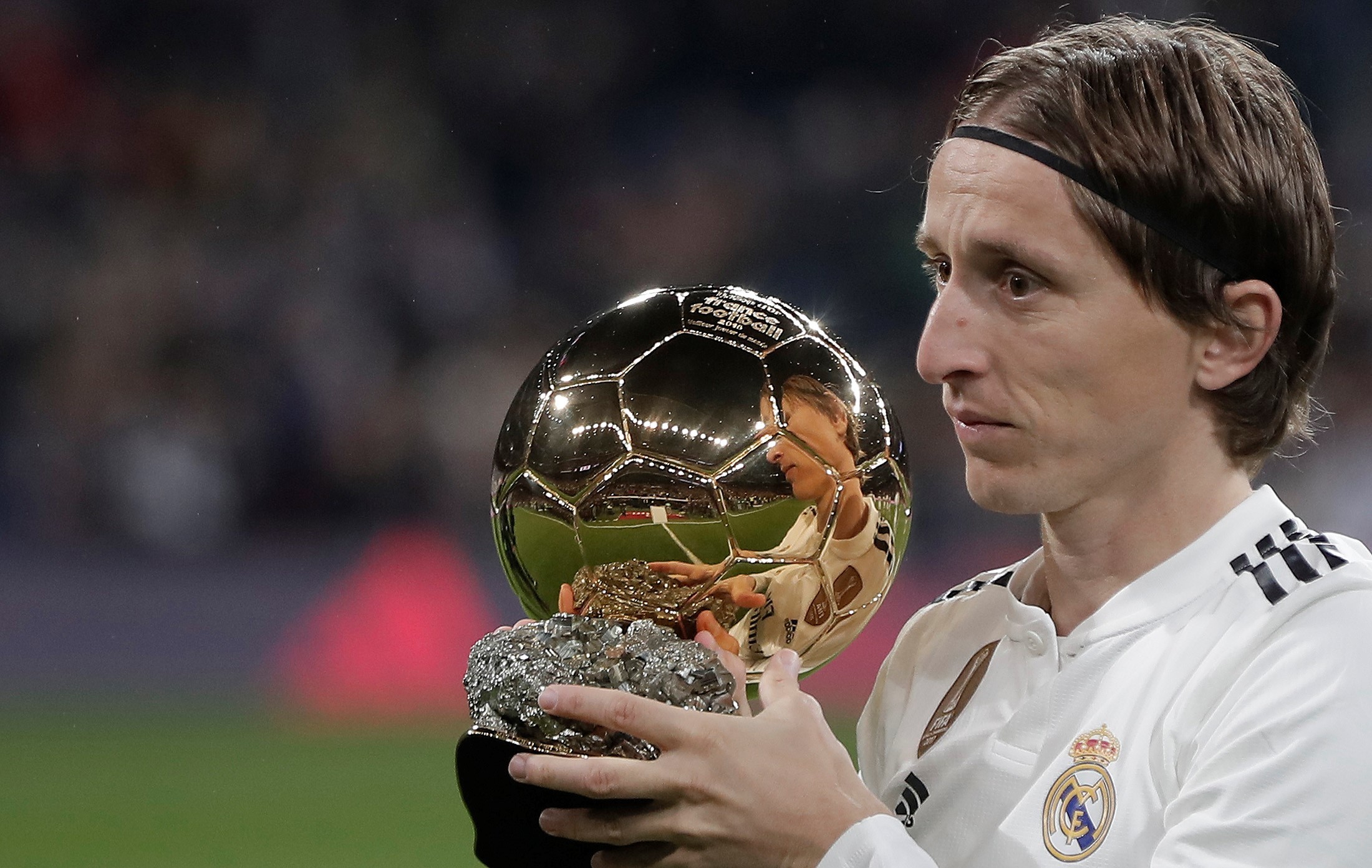 未能与武磊同场竞技，梅伦多夏窗加盟球队，13场贡献1球1助攻